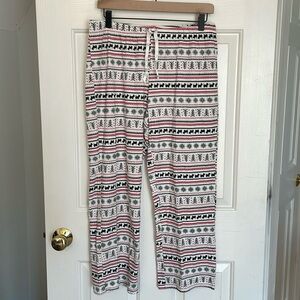 Croft & Barrow Medium (Petite) holiday pajama pants with dog design- stretchy